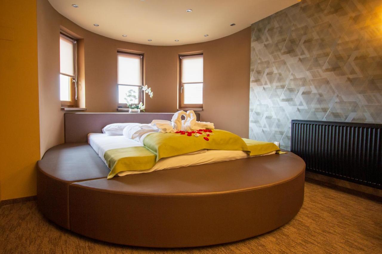 Veres Motel Veresegyház Exteriér fotografie
